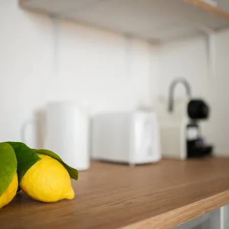 Le Riva - Hyper Centre - Parking - Wifi * Menton