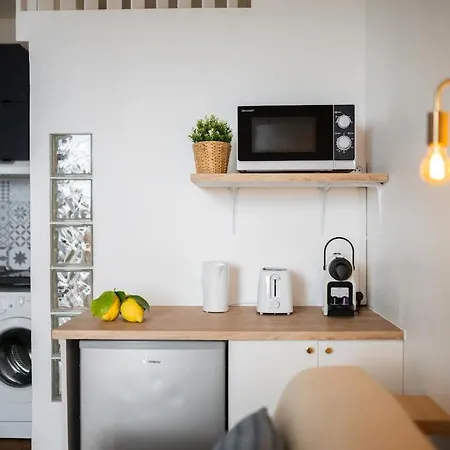 Le Riva - Hyper Centre - Parking - Wifi * Menton