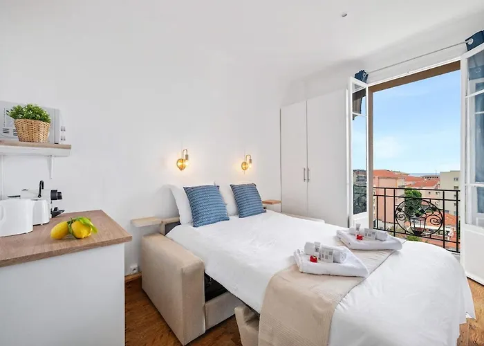 Le Riva - Hyper Centre - Parking - Wifi Apartment Menton